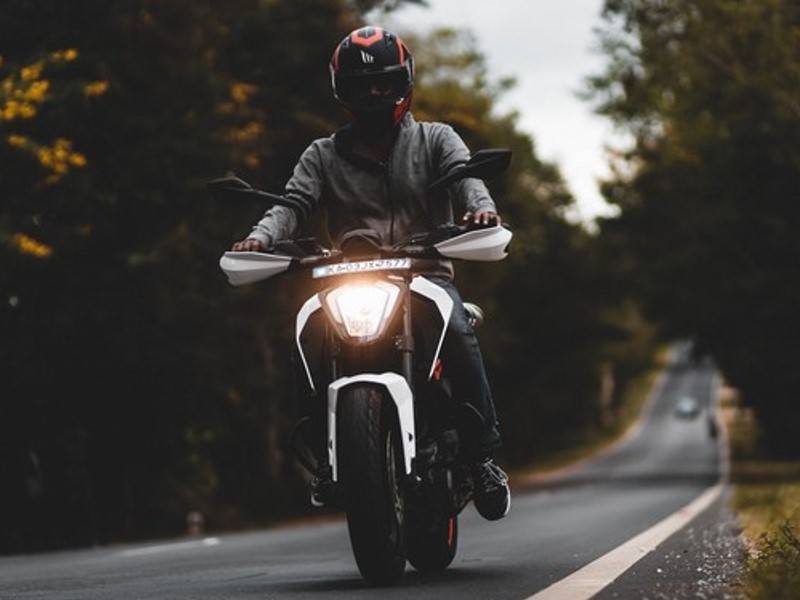 Kaciga za motor za zaštitu glave