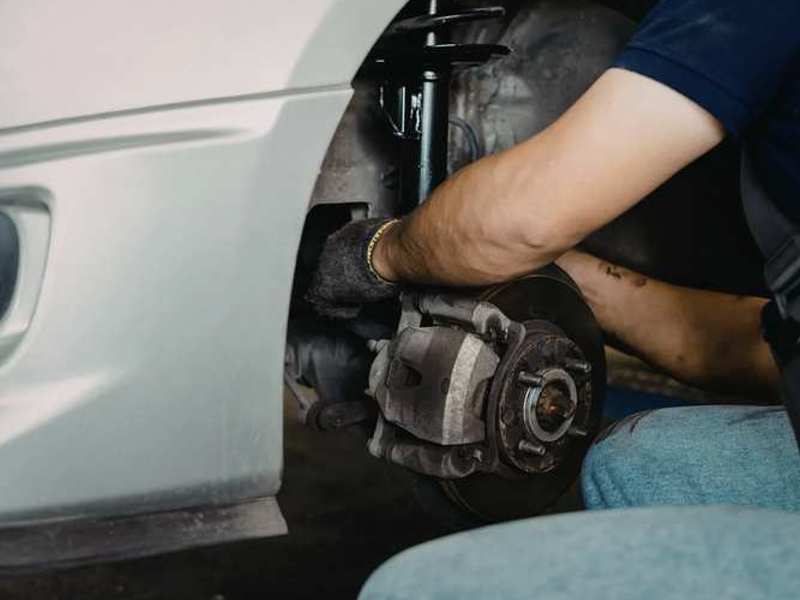 Rezervni dijelovi za autoza dugotrajan rad vozila