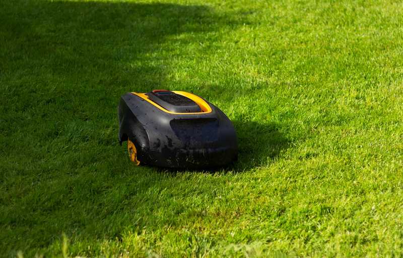 robotska kosilica za travnjak